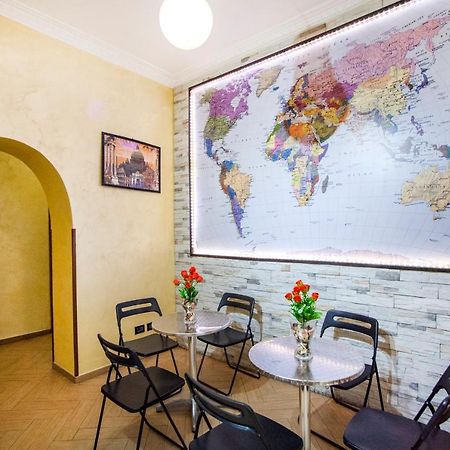 Funny Palace Hostel Roma Exterior foto