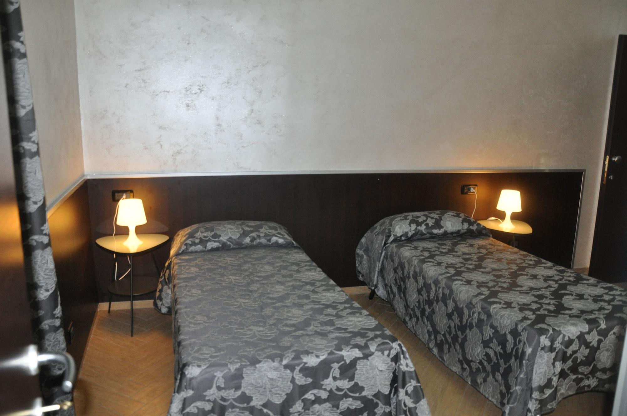 Funny Palace Hostel Roma Exterior foto